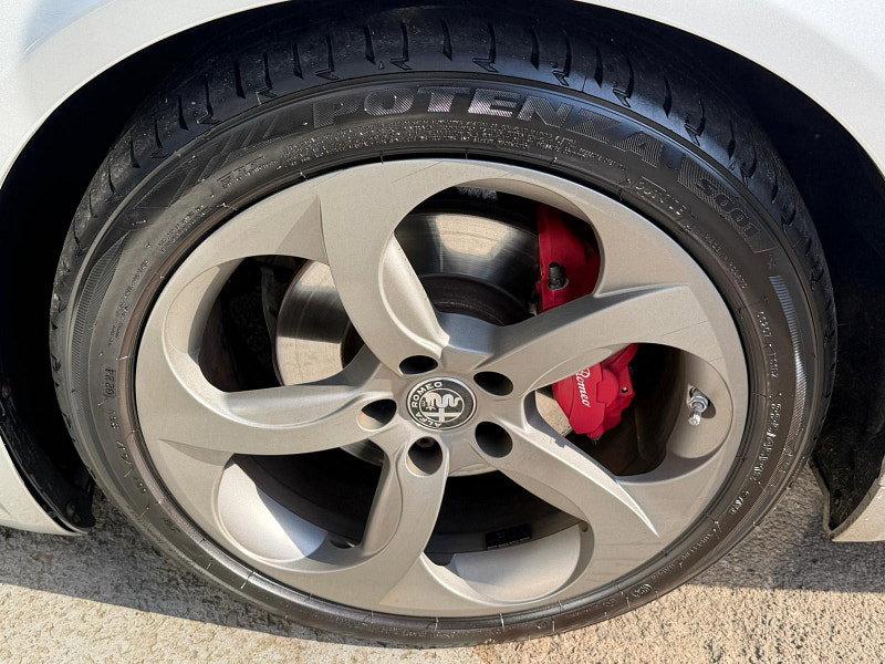 Alfa Romeo Giulia 2.2 TD Speciale Auto Euro 6 (s/s) 4dr 4dr Automatic 2026