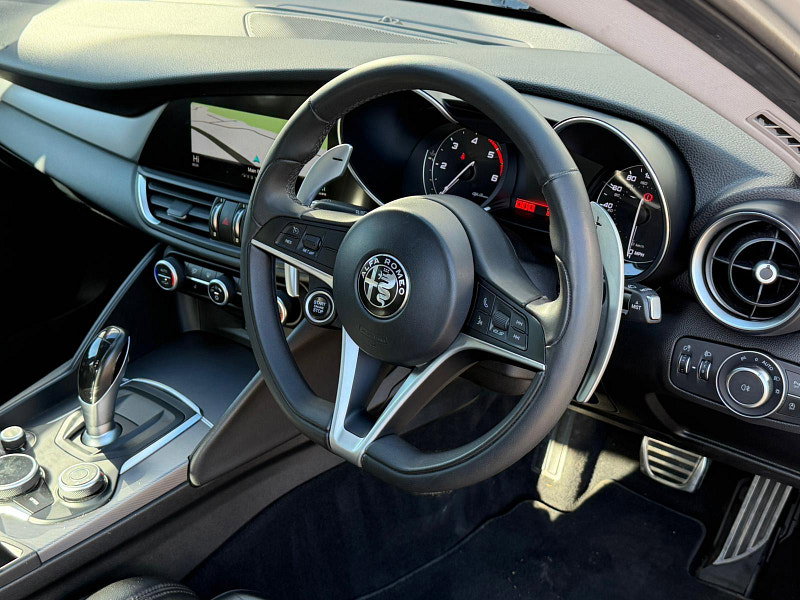 Alfa Romeo Giulia 2.2 TD Speciale Auto Euro 6 (s/s) 4dr 4dr Automatic 2026