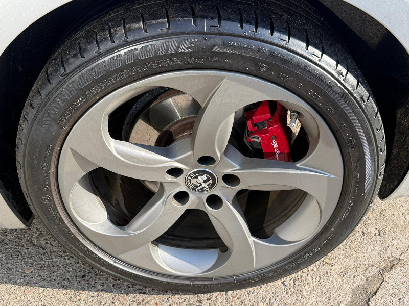 Alfa Romeo Giulia 2.2 TD Speciale Auto Euro 6 (s/s) 4dr 4dr Automatic 2026