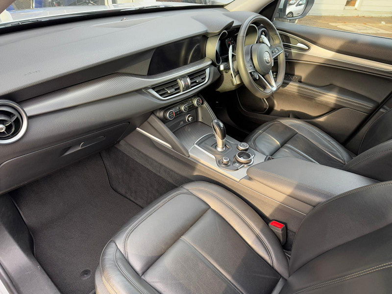 Alfa Romeo Stelvio 2.0T Speciale Auto Q4 AWD Euro 6 (s/s) 5dr 5dr Automatic 2025