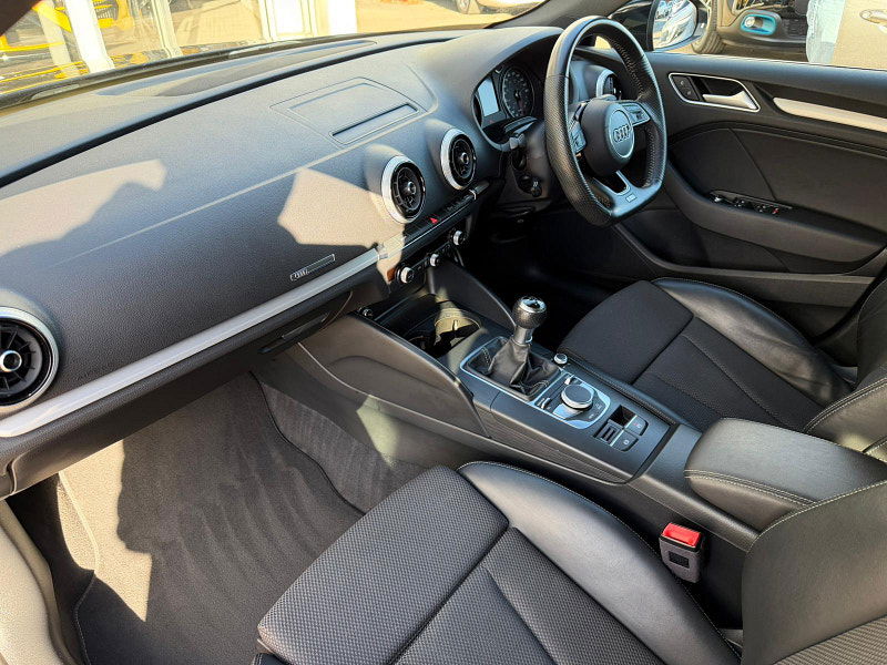 Audi A3 1.0 TFSI 30 Black Edition Sportback Euro 6 (s/s) 5dr 5dr Manual 2025