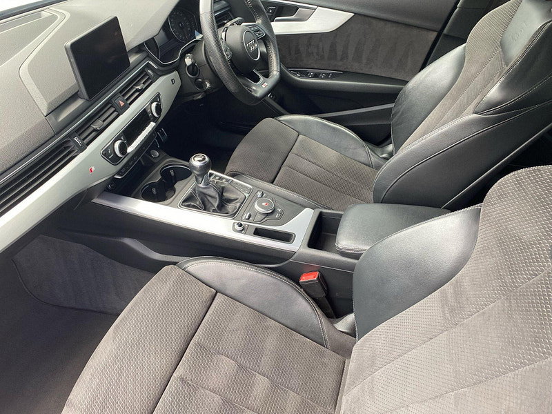 Audi A4 2.0 TFSI 35 S line Euro 6 (s/s) 4dr 4dr Manual 2026