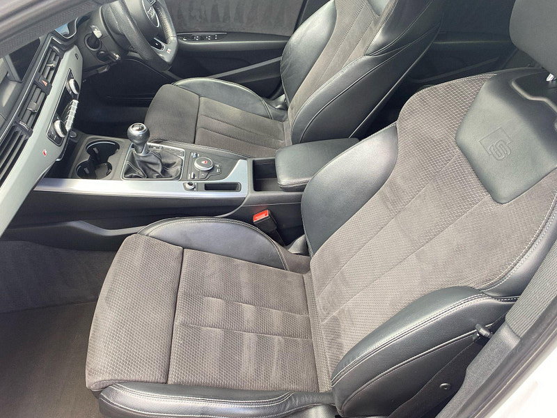 Audi A4 2.0 TFSI 35 S line Euro 6 (s/s) 4dr 4dr Manual 2026