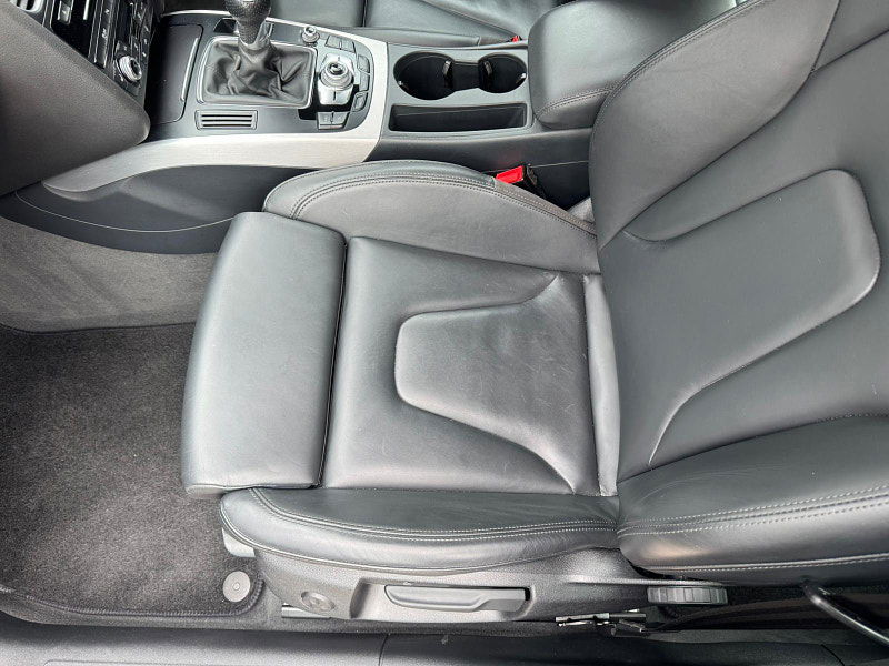 Audi A4 Avant 2.0 TDI S line Euro 6 (s/s) 5dr (Nav) 5dr Manual 2025