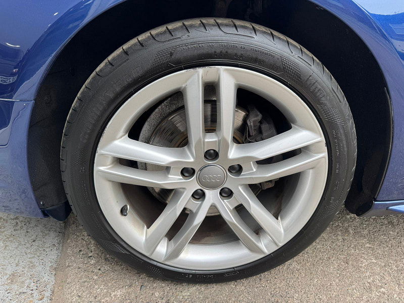 Audi A4 Avant 2.0 TDI S line Euro 6 (s/s) 5dr (Nav) 5dr Manual 2025