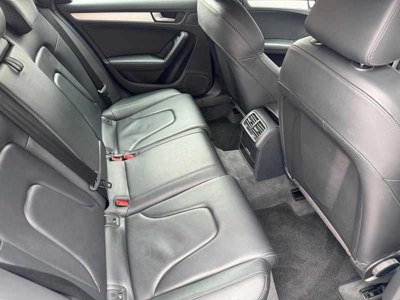 Audi A4 Avant 2.0 TDI S line Euro 6 (s/s) 5dr (Nav) 5dr Manual 2025