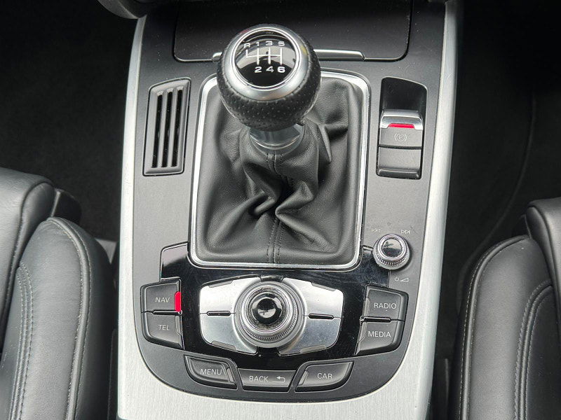Audi A4 Avant 2.0 TDI S line Euro 6 (s/s) 5dr (Nav) 5dr Manual 2025