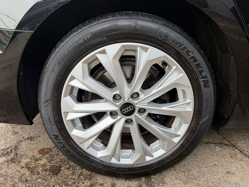 Audi A4 Avant 2.0 TFSI 35 Technik Euro 6 (s/s) 5dr 5dr Manual 2025