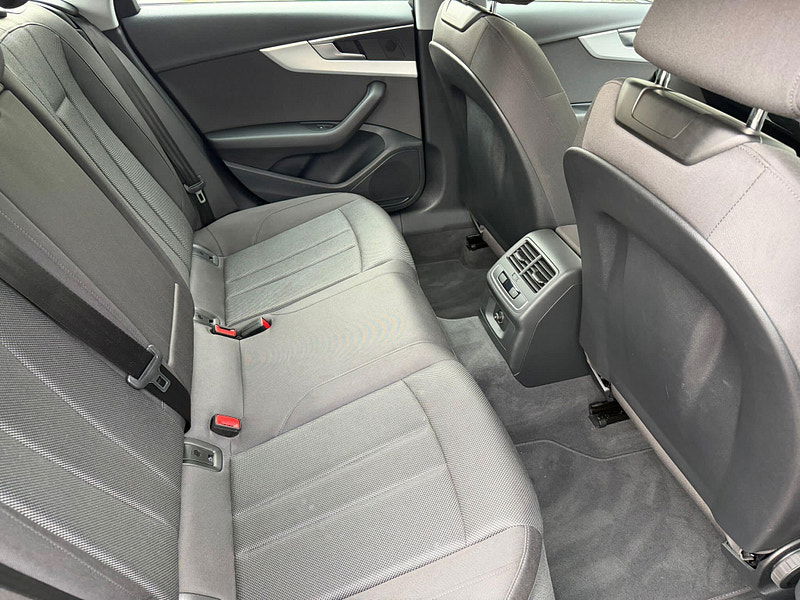 Audi A4 Avant 2.0 TFSI 35 Technik Euro 6 (s/s) 5dr 5dr Manual 2025