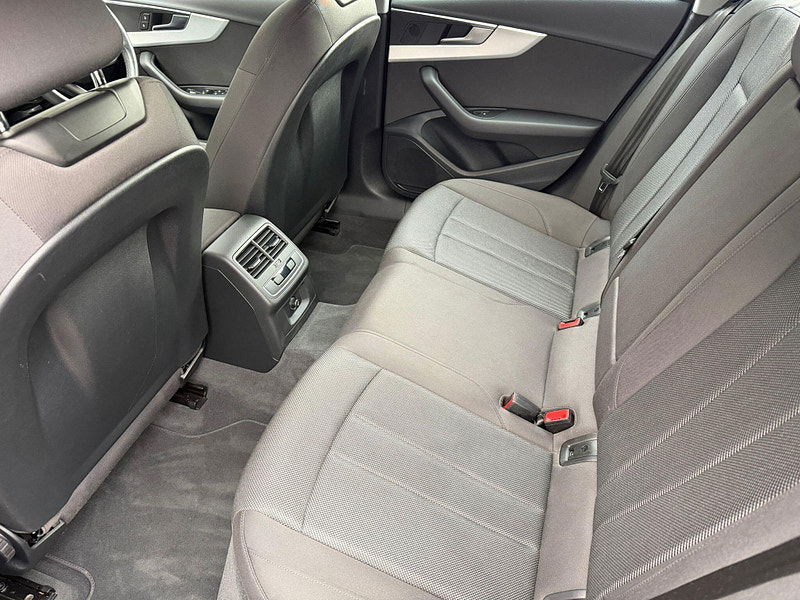 Audi A4 Avant 2.0 TFSI 35 Technik Euro 6 (s/s) 5dr 5dr Manual 2025