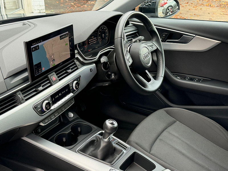 Audi A4 Avant 2.0 TFSI 35 Technik Euro 6 (s/s) 5dr 5dr Manual 2025