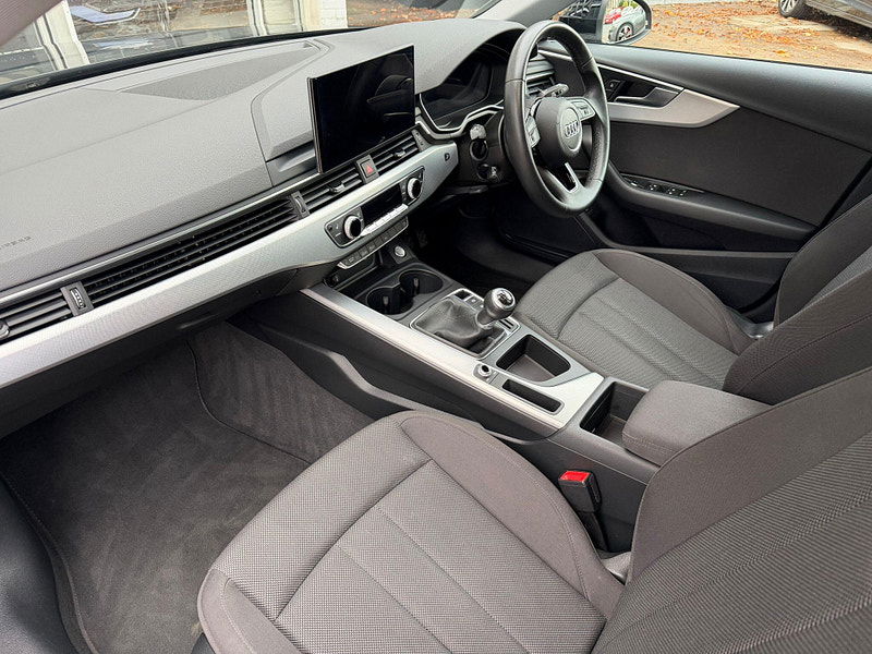 Audi A4 Avant 2.0 TFSI 35 Technik Euro 6 (s/s) 5dr 5dr Manual 2025