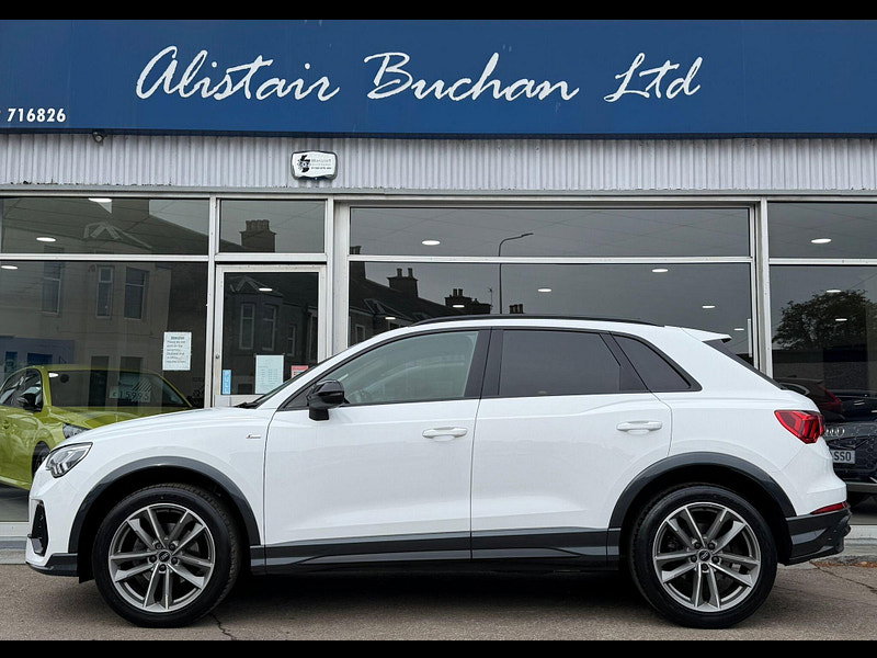 Audi Q3 1.5 TFSI CoD 35 Black Edition Euro 6 (s/s) 5dr 5dr Manual 2026