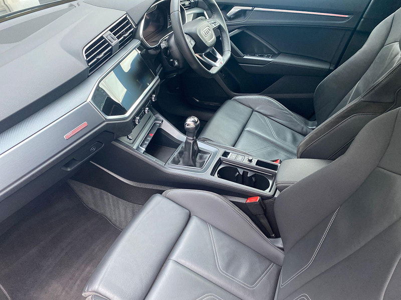 Audi Q3 1.5 TFSI CoD 35 Edition 1 Euro 6 (s/s) 5dr 5dr Manual 2025