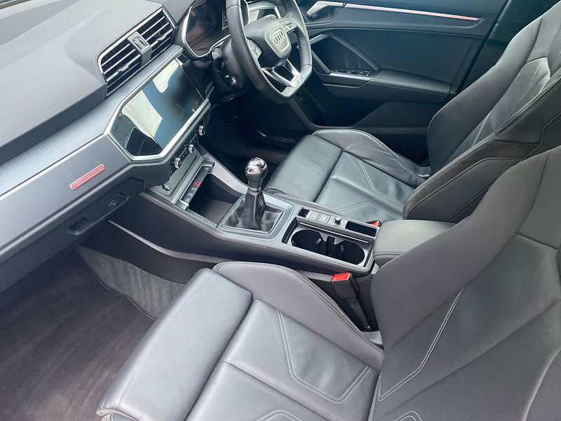 Audi Q3 1.5 TFSI CoD 35 Edition 1 Euro 6 (s/s) 5dr 5dr Manual 2025
