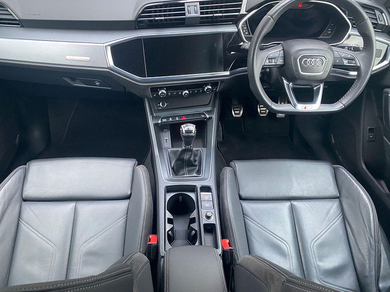 Audi Q3 1.5 TFSI CoD 35 Edition 1 Euro 6 (s/s) 5dr 5dr Manual 2025