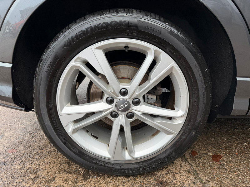 Audi Q3 1.5 TFSI CoD 35 S line Euro 6 (s/s) 5dr 5dr Manual 2025