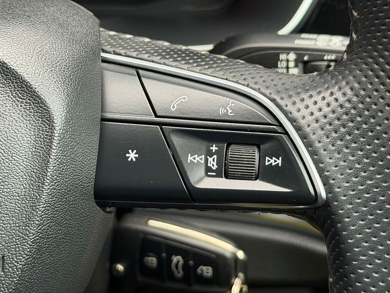 Audi Q3 1.5 TFSI CoD 35 S line Euro 6 (s/s) 5dr 5dr Manual 2025