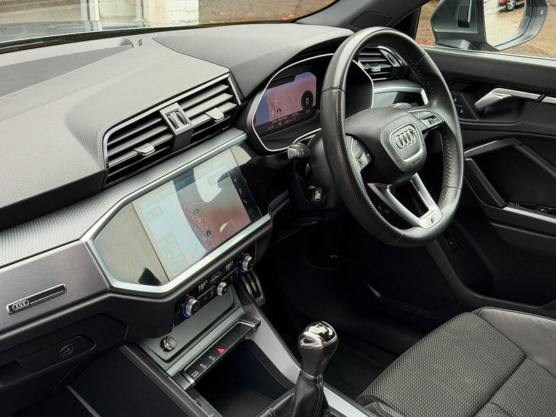 Audi Q3 1.5 TFSI CoD 35 S line Euro 6 (s/s) 5dr 5dr Manual 2026