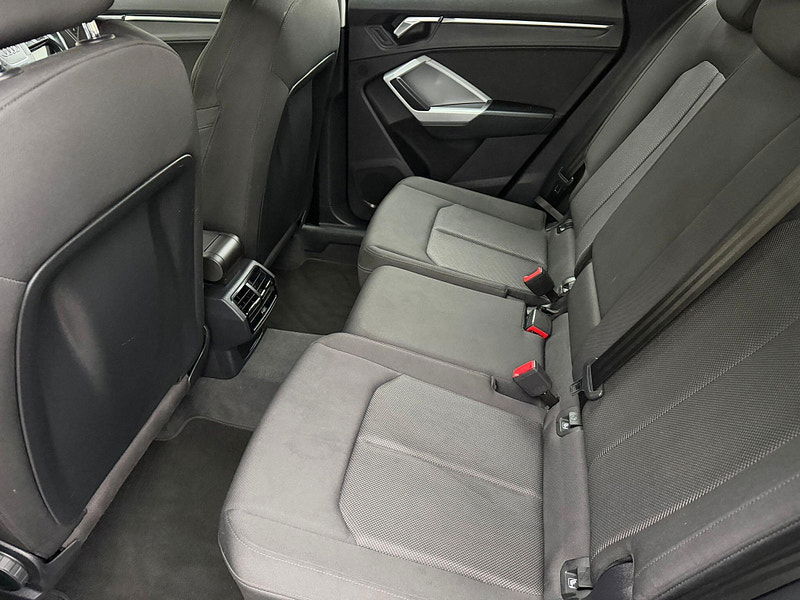 Audi Q3 1.5 TFSI CoD 35 Sport Euro 6 (s/s) 5dr 5dr Manual 2026