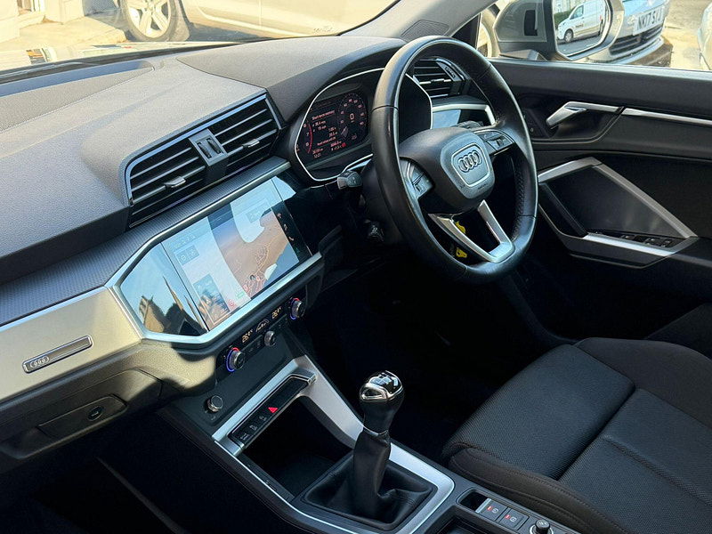 Audi Q3 1.5 TFSI CoD 35 Sport Euro 6 (s/s) 5dr 5dr Manual 2026