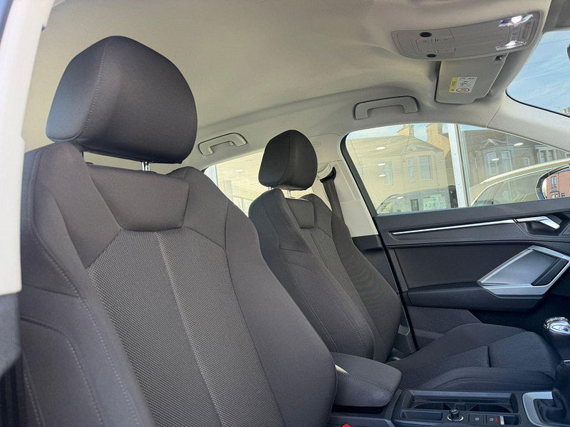 Audi Q3 1.5 TFSI CoD 35 Sport Euro 6 (s/s) 5dr 5dr Manual 2026