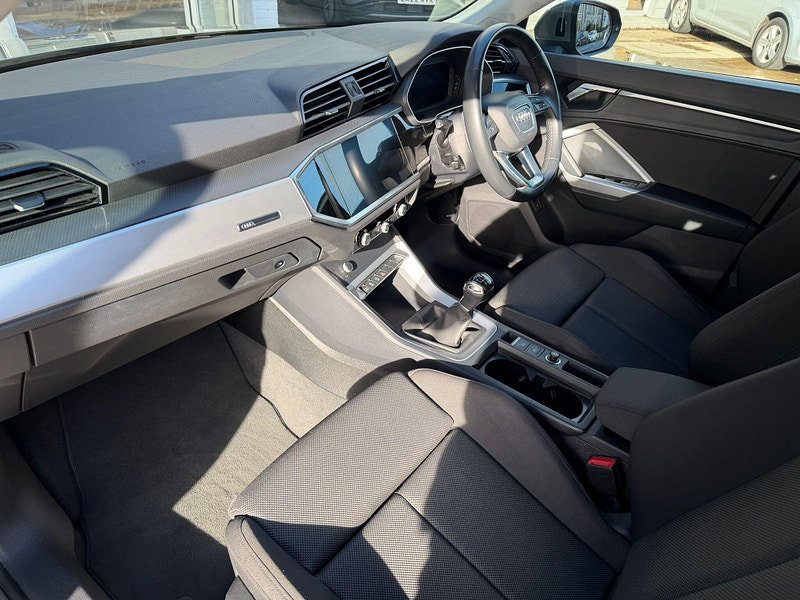 Audi Q3 1.5 TFSI CoD 35 Sport Euro 6 (s/s) 5dr 5dr Manual 2026