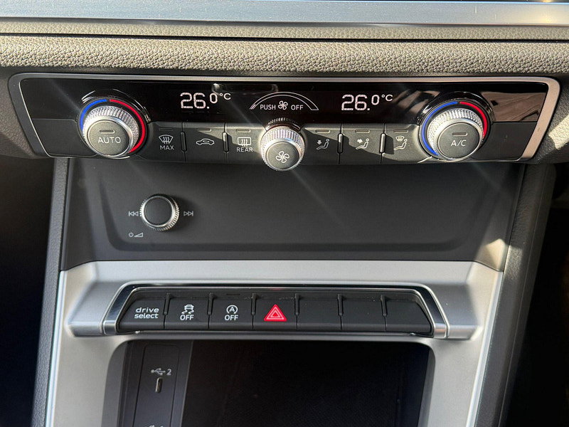 Audi Q3 1.5 TFSI CoD 35 Sport Euro 6 (s/s) 5dr 5dr Manual 2026