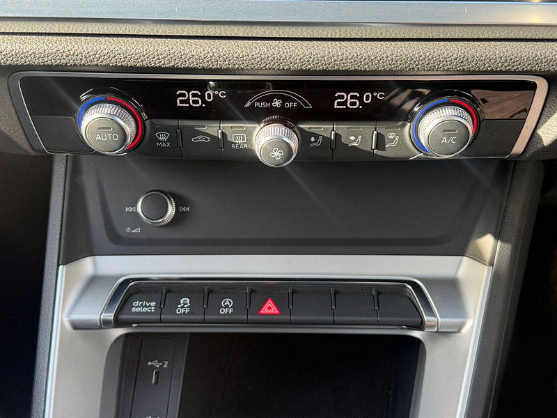 Audi Q3 1.5 TFSI CoD 35 Sport Euro 6 (s/s) 5dr 5dr Manual 2026