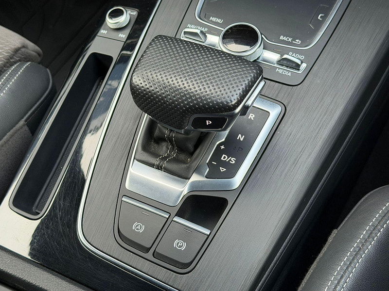 Audi Q5 2.0 TDI 40 Black Edition S Tronic quattro Euro 6 (s/s) 5dr 5dr Automatic 2026