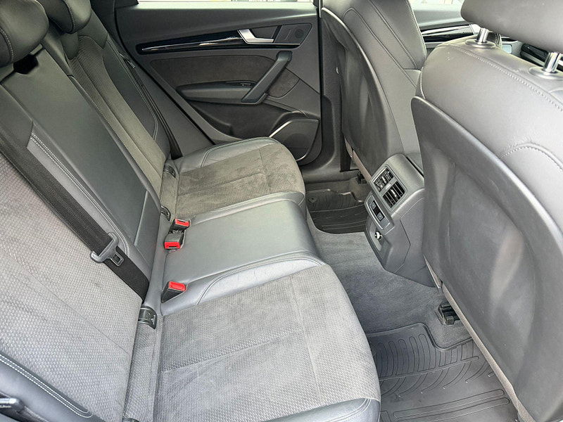 Audi Q5 2.0 TDI 40 Black Edition S Tronic quattro Euro 6 (s/s) 5dr 5dr Automatic 2026