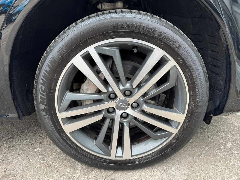 Audi Q5 2.0 TFSIe 55 S line Competition S Tronic quattro Euro 6 (s/s) 5dr 14.1kWh 5dr Automatic 2025