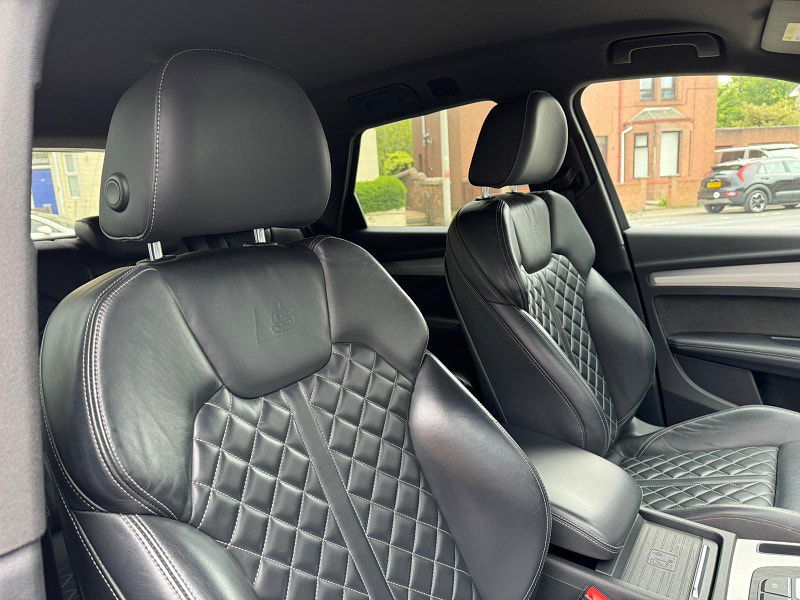Audi Q5 2.0 TFSIe 55 S line Competition S Tronic quattro Euro 6 (s/s) 5dr 14.1kWh 5dr Automatic 2025