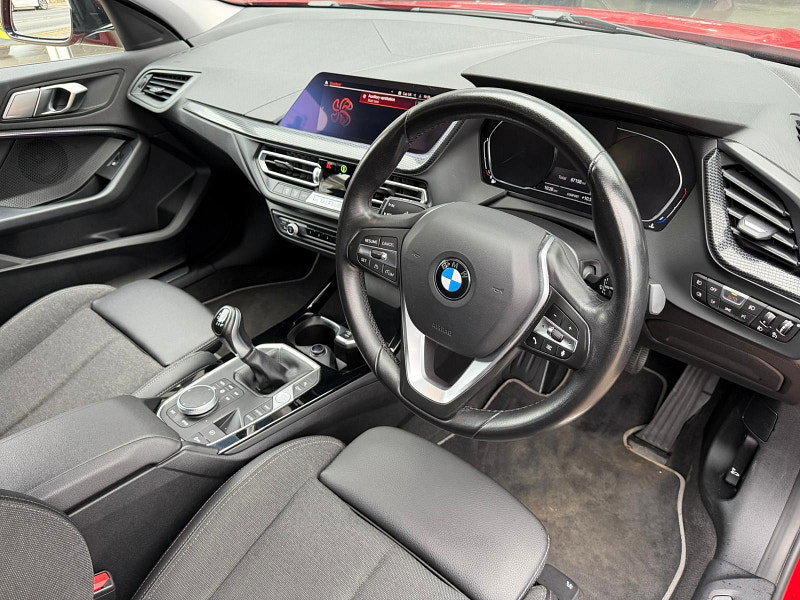 BMW 1 Series 1.5 118i Sport Euro 6 (s/s) 5dr 5dr Manual 2026