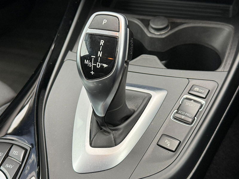 BMW 2 Series 2.0 220d Sport Auto xDrive Euro 6 (s/s) 2dr 2dr Automatic 2026