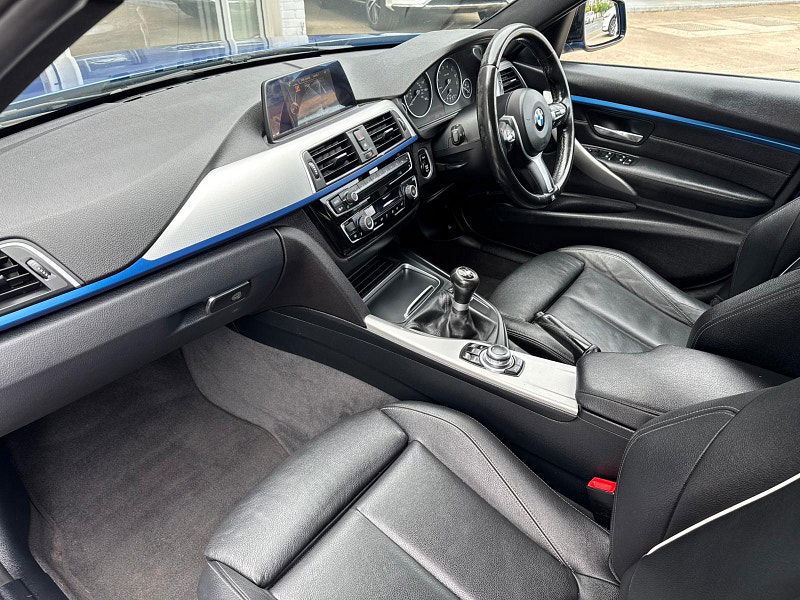 BMW 3 Series 2.0 320i M Sport Touring xDrive Euro 6 (s/s) 5dr 5dr Manual 2025