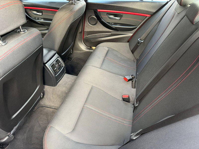 BMW 3 Series 2.0 320i Sport Auto Euro 6 (s/s) 4dr 4dr Automatic 2025