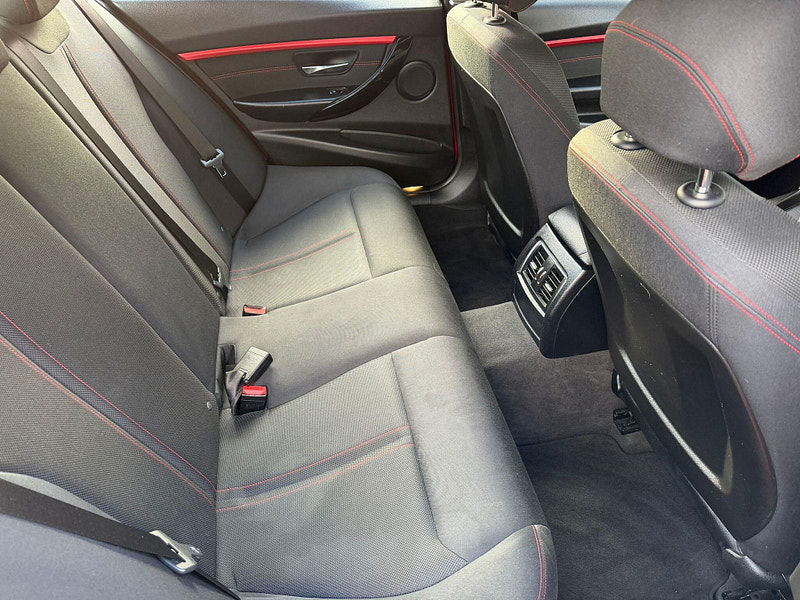 BMW 3 Series 2.0 320i Sport Auto Euro 6 (s/s) 4dr 4dr Automatic 2025