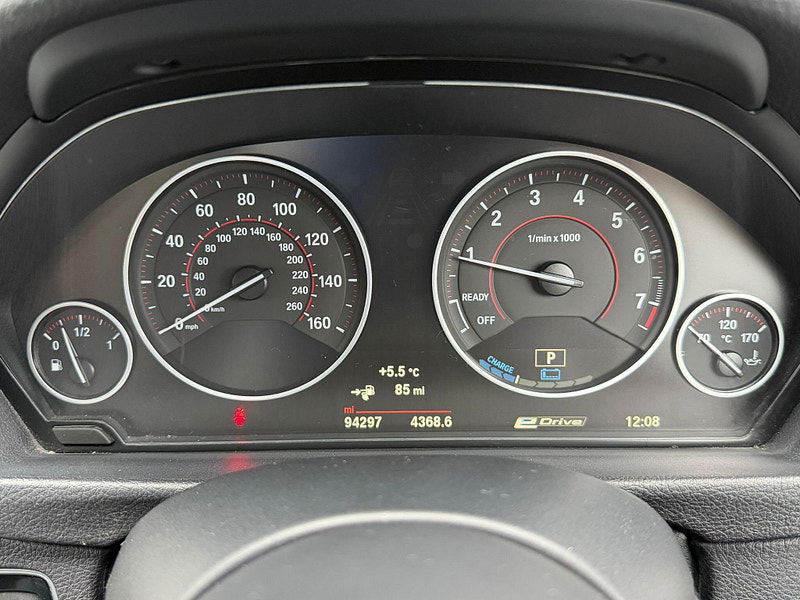 BMW 3 Series 2.0 330e 7.6kWh M Sport Auto Euro 6 (s/s) 4dr 4dr Automatic 2026