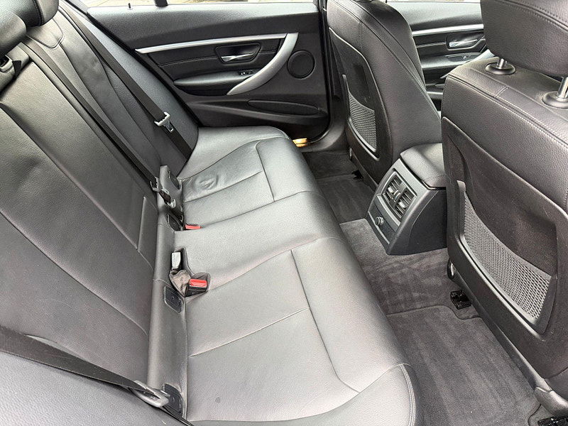 BMW 3 Series 2.0 330e 7.6kWh M Sport Auto Euro 6 (s/s) 4dr 4dr Automatic 2026