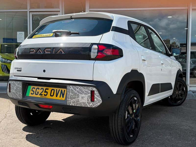 Dacia Spring 65 26.8kWh EXTREME Auto 5dr 5dr Automatic 2026