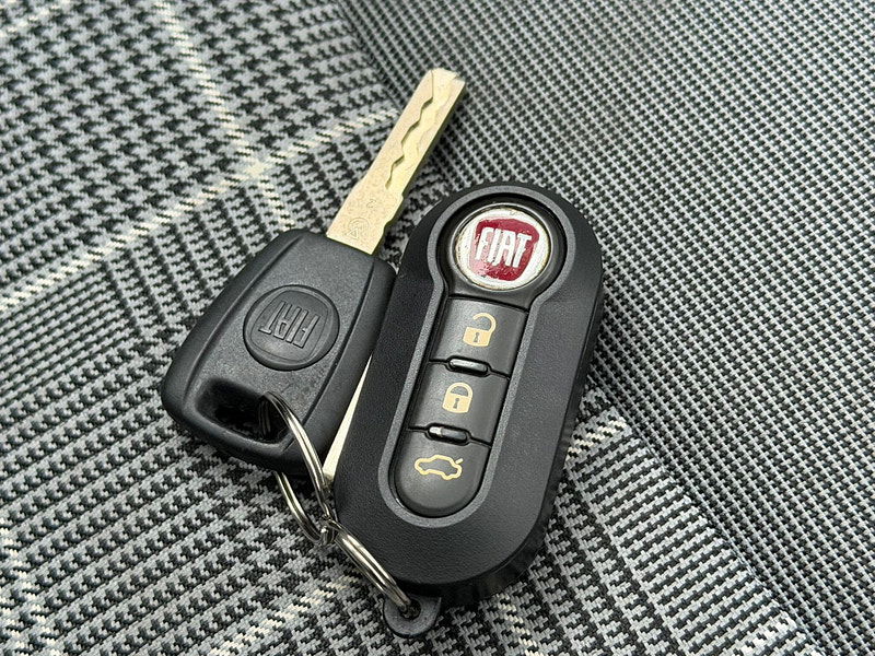 Fiat 500 1.0 MHEV Lounge Euro 6 (s/s) 3dr 3dr Manual 2026