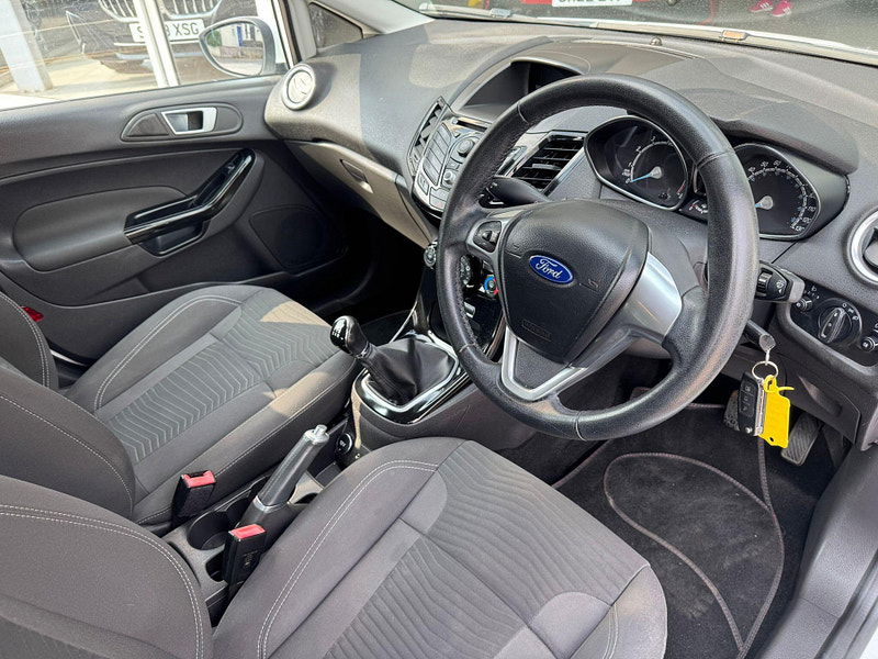 Ford Fiesta 1.0 Zetec Euro 5 (s/s) 5dr 5dr Manual 2025