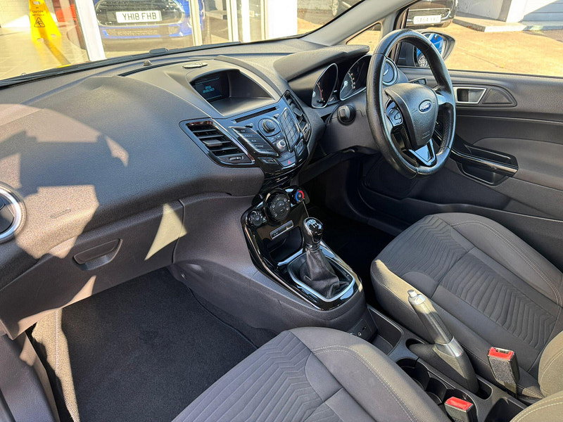 Ford Fiesta 1.0T EcoBoost Zetec Euro 5 (s/s) 3dr 3dr Manual 2026