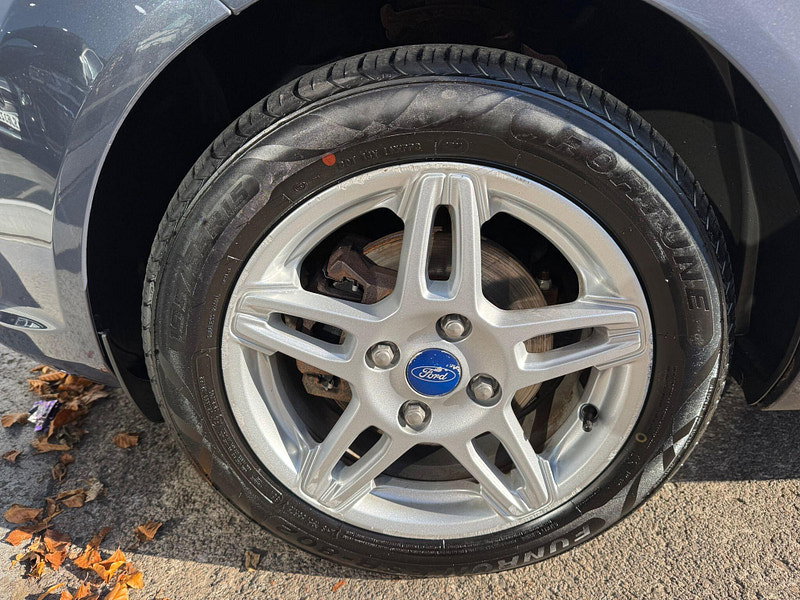 Ford Fiesta 1.0T EcoBoost Zetec Euro 5 (s/s) 3dr 3dr Manual 2026