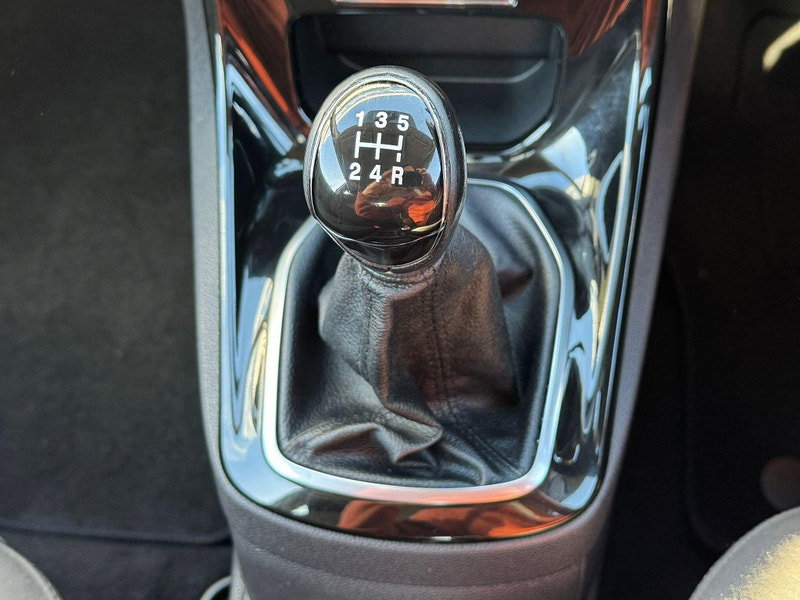 Ford Fiesta 1.0T EcoBoost Zetec Euro 5 (s/s) 3dr 3dr Manual 2026