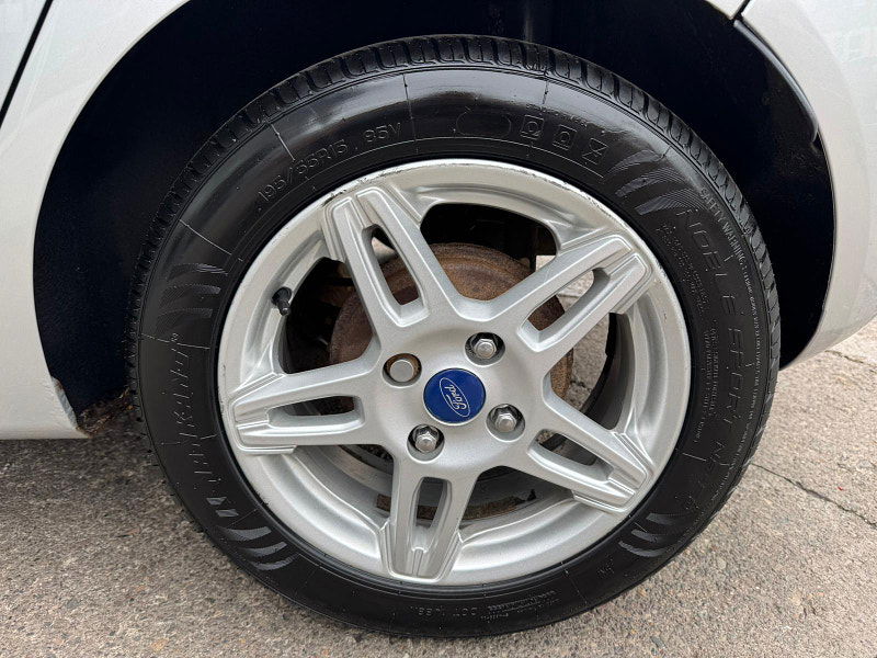 Ford Fiesta 1.0T EcoBoost Zetec Euro 5 (s/s) 5dr 5dr Manual 2025