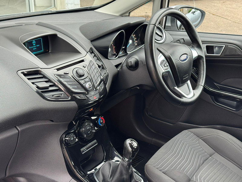 Ford Fiesta 1.0T EcoBoost Zetec Euro 5 (s/s) 5dr 5dr Manual 2025