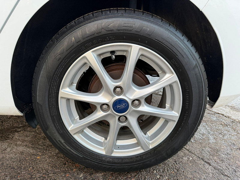 Ford Fiesta 1.0T EcoBoost Zetec Euro 6 (s/s) 5dr 5dr Manual 2025