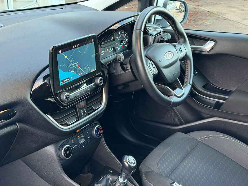 Ford Fiesta 1.0T EcoBoost Zetec Euro 6 (s/s) 5dr 5dr Manual 2025